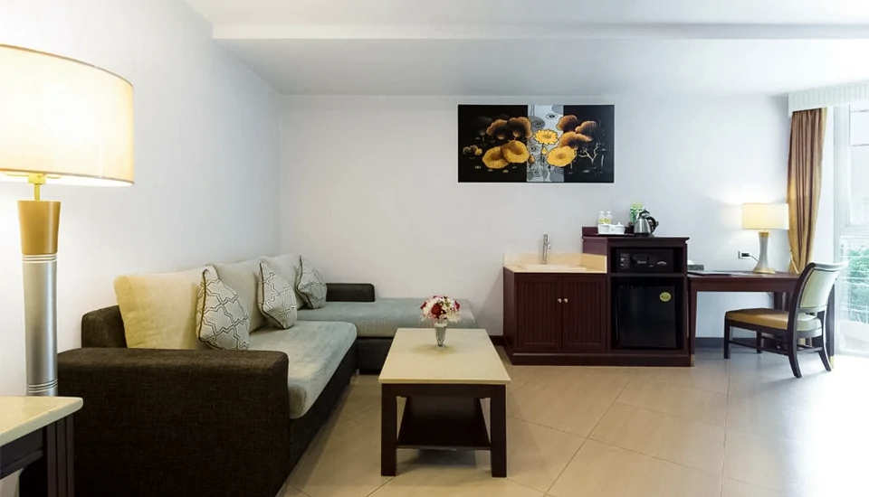 هتل آیارا گرند پاتایا